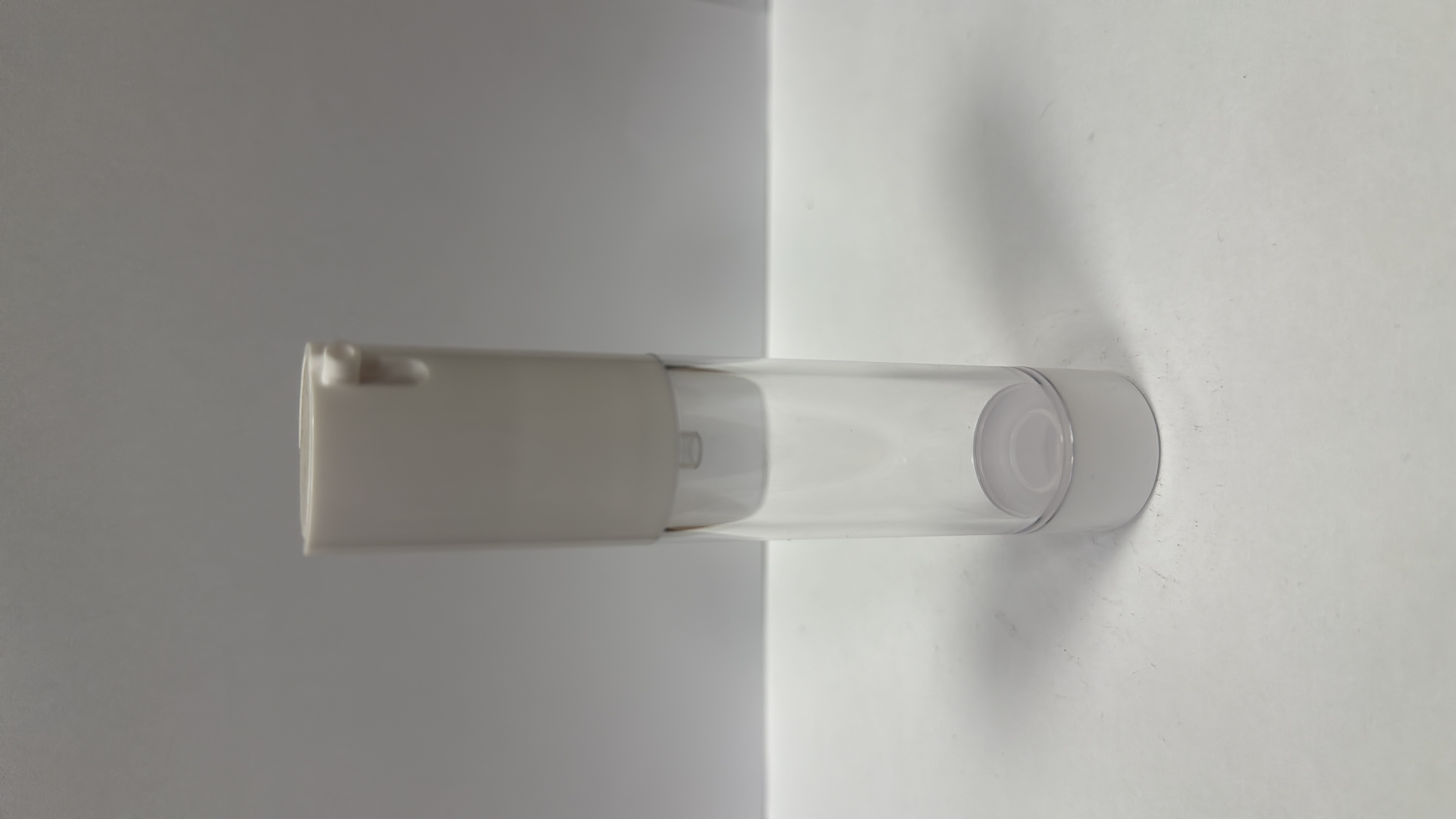 30 CC BEYAZ AİRLESS